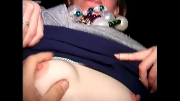 HD Blonde Flashes Tits And Strangers Touch totalt rør