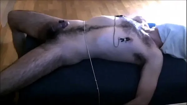 HD Male tied, edged with vibrator and nipple clamps teljes cső