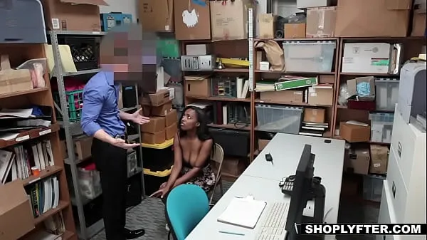 HD Cute ebony teen thief got caught in the shop now she needs to fuck with the security guard if she wants to be free total Tube