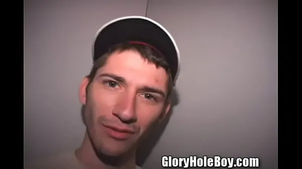 HD Anthony College Boy saugt Gloryhole Schwänze insgesamt Tube