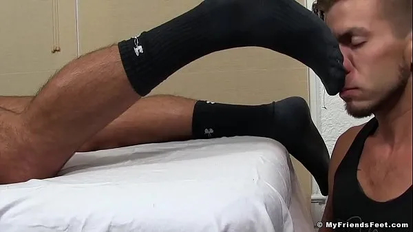 HD Inked hunk Michael Roman covers twinks tender feet with cum کل ٹیوب