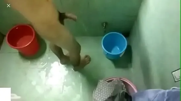 高清Sneaking Big Cock Bathing, Fiery总管