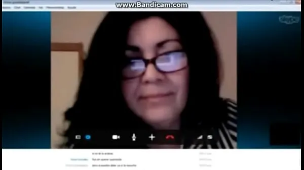 HD ma belle-mère sur skype attend vos commentaires excitants Tube total