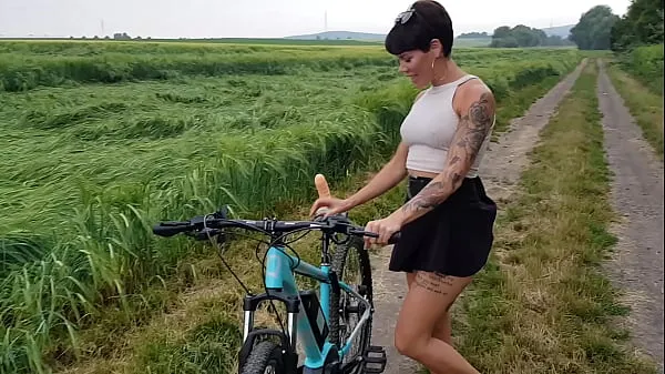 HD Das gab es noch nie! Fahrrad von notgeile Milf m toplam Tüp