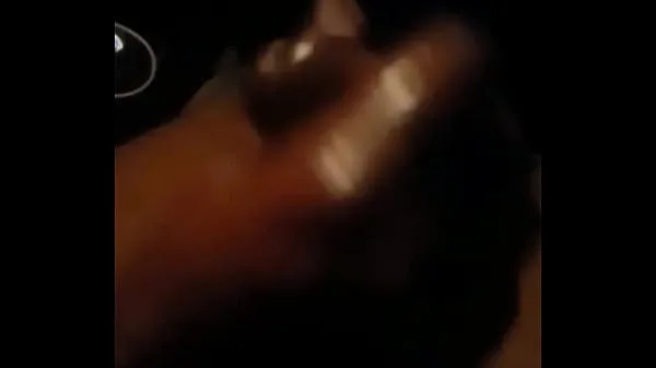 HD Shining his dick in the car totale buis