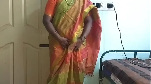 HD Indian desi maid to show her natural tits to home owner celkem trubice