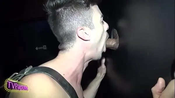 HD PapoMix catches Pornstar Christian Hupper at the Glory Hole of Clube dos Pauzudos in São Paulo - Twitter tubo total