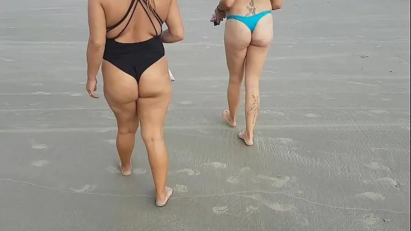 HD Me and my friend enjoying tasty on the beach !!! Honey Fairy - Paty Butt - El Toro De Oro کل ٹیوب