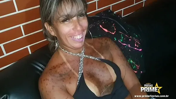 HD Sensacional primera follada de 2020, Bonequinha sado lleva a su novio a comerse a Kely Pivetinha y termina chupando su Grelo gigante tubo total