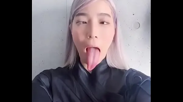 HD Ahegao slut with long tongue totalt rör