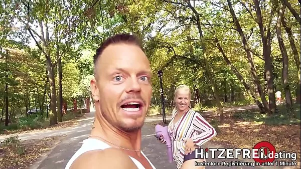 HD Случайный чувак Бодо шпилит милфу-шлюшку Яну Шварц на свидании в парке всего видео