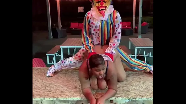 HD Gibby The Clown invents new sex position called “The Spider-Man total Tube