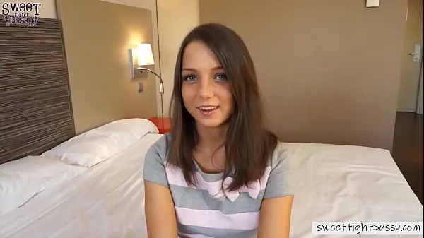 HD Teen Babe First Anal Adventure Goes Really Rough συνολικός σωλήνας