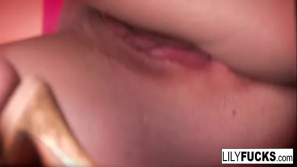 HD Sexy Lily Loves To Play With Her Wet Pussy And Tight Ass total Tube