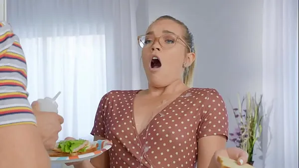 HD She Likes Her Cock In The Kitchen / Brazzers scene from total Tube