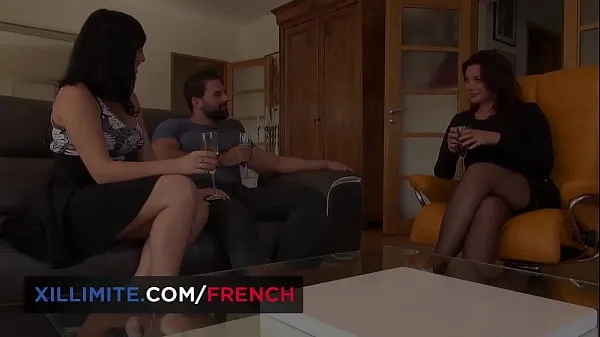 Tổng số HD 2 French brunettes for this lucky guy Ống