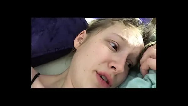 HD Безумная падчерица трахнута отцом, чтобы помочь ее болезни, длинный трейлер всего видео