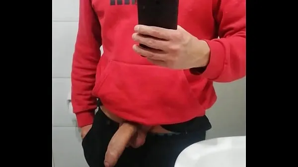 HD Handjob in the bathroom HARD with this vega total Tube