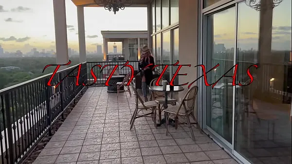 HD CURVY MILF Tasty Texas SUCKS my DICK on HOTEL BALCONY total Tabung