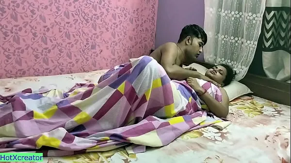 HD Desi hot bhabhi fodido por devar à meia-noite! sexo hindi tubo total