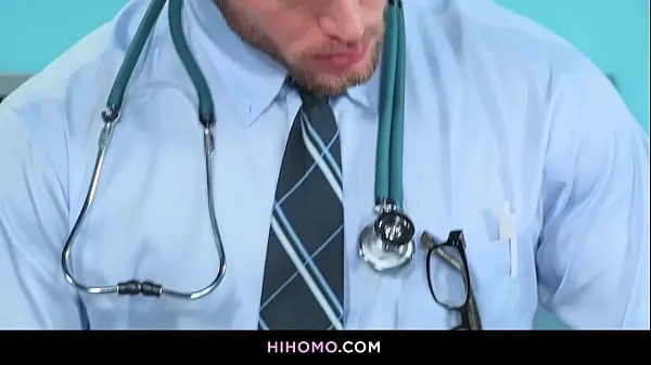 HD Amazing sexual chemistry between gay doctor and patient - JJ Knight, Ace Era إجمالي الأنبوب