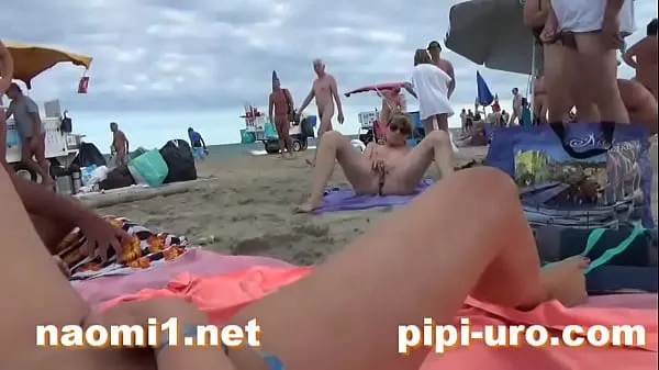 HD girl masturbate on beach totale buis