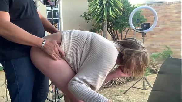 HD Fucking my friends wife on the patio ouside putki yhteensä